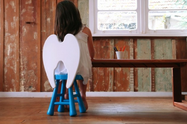 this little stool would look great in a kids room or playroom