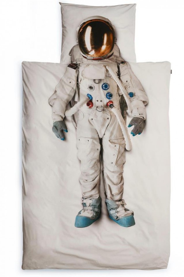 kids bedding austronaut by snurk