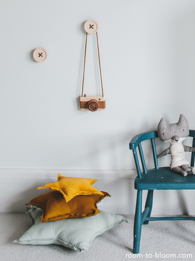 yellow and grey boys bedroom | Room to Bloom